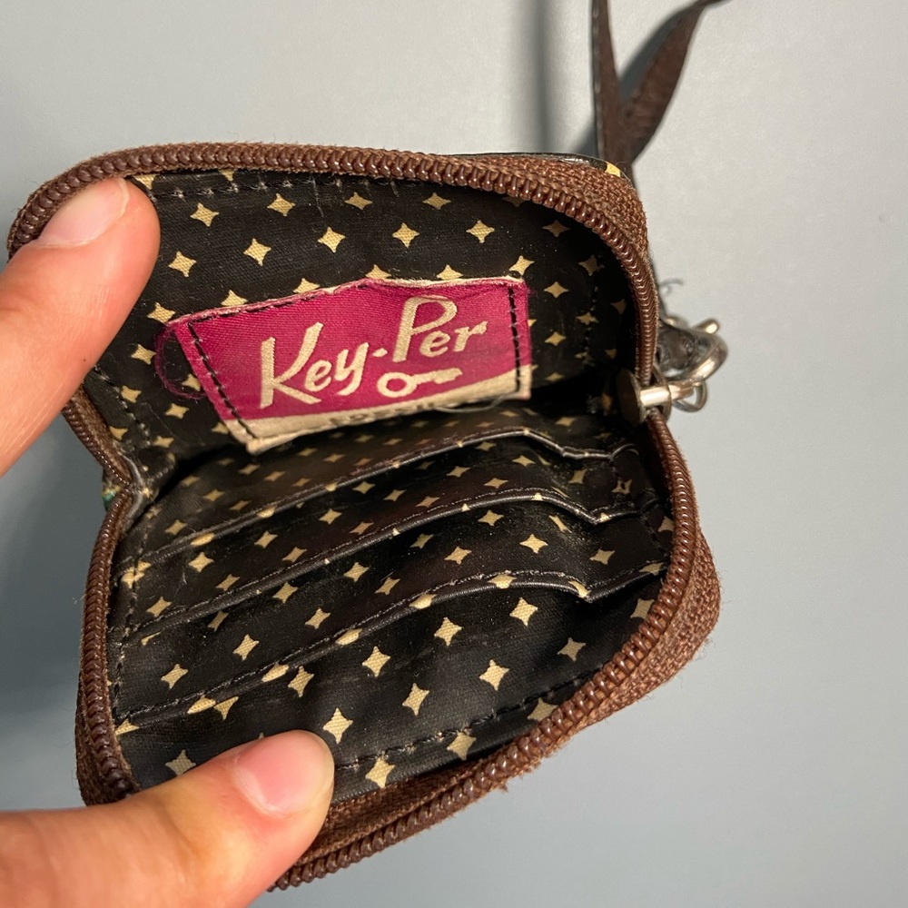 FOSSIL wristlet wallet - Picture 2 of 5